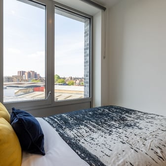 Gold En Suite - Image 3